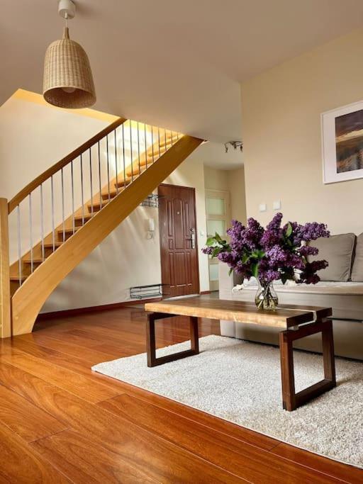 Apartament Hemingwaya Jelenia Gora Dış mekan fotoğraf